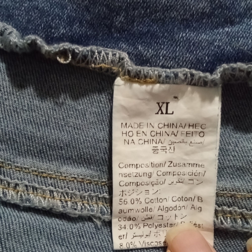 Chic Denim Ruffle Skort - Picture 4 of 5
